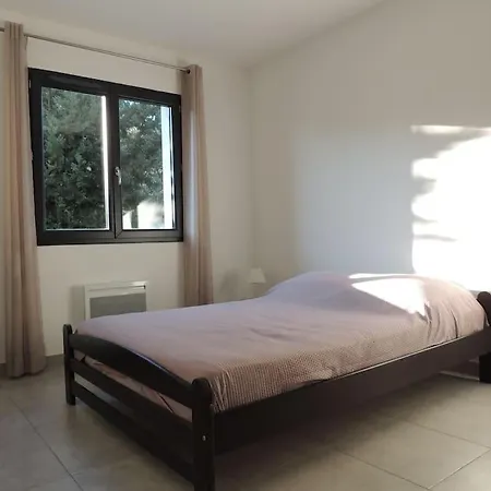 בית נופש Plain-pied Avec Belle Terrasse Ensoleillee רוקמור